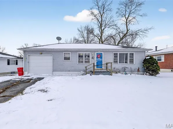 212 Boyd Dr, Louisiana, MO 63353