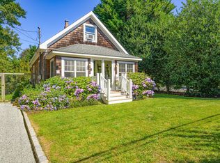 65 Bailey Rd, Southampton, NY 11968