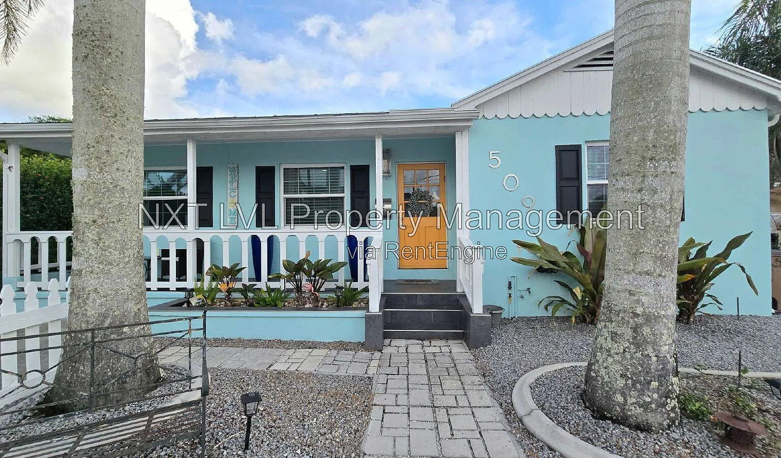 3 bed, 2.0 bath, 1100 sqft, $2,795 — Photo 2