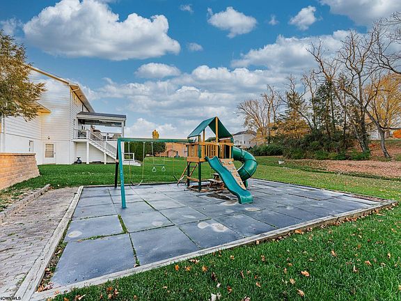 5th image of 670 Killarney Dr