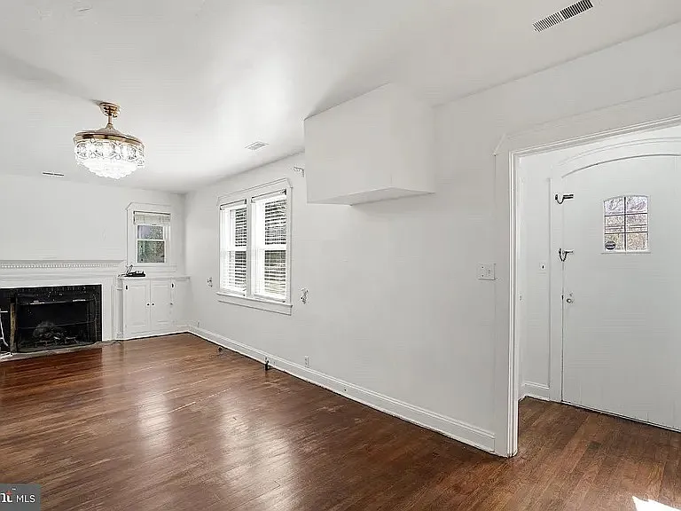 5431 Old Crain Hwy — Photo 3
