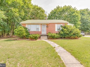 2102 Broad Ln, Falling Waters, WV 25419