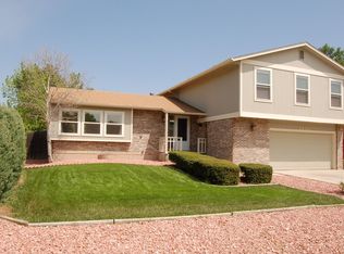 1676 Geneva Cir, Longmont, CO 80503