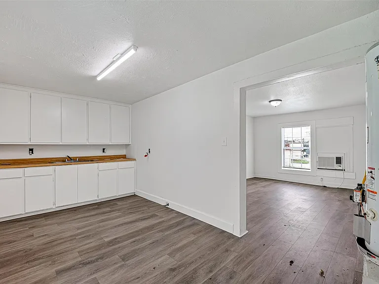 4901 Stimson St #7 — Photo 9