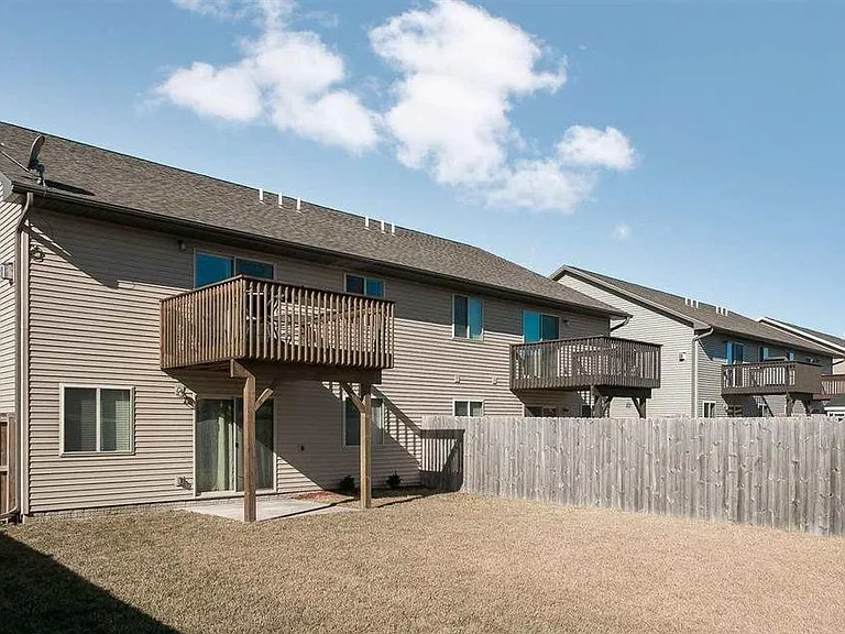 150 N Park Ridge Rd — Photo 14