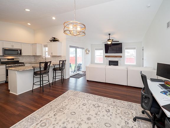 2nd image of 6535 Elle Ave