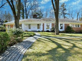 23 Drum Hill Dr, Summit, NJ 07901