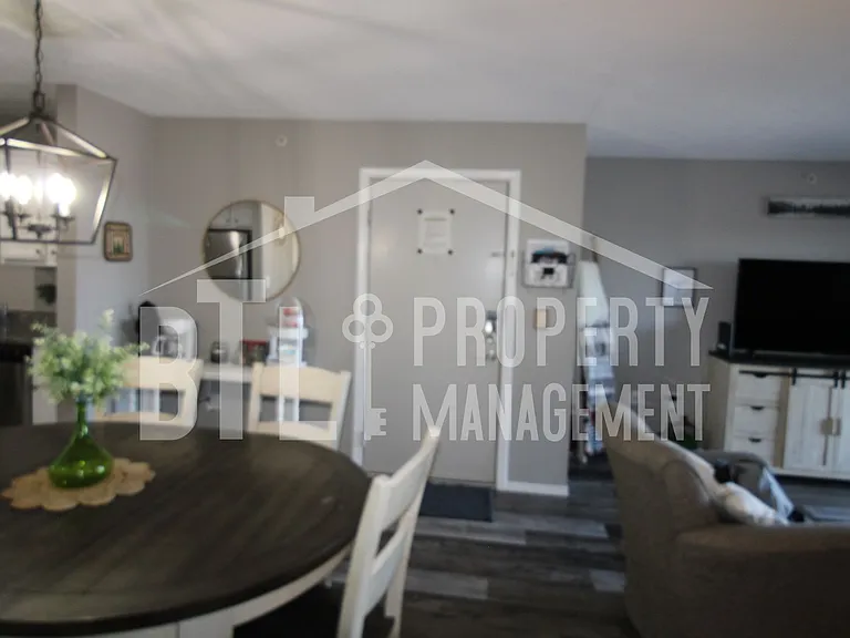 2907 Vineyards Pkwy #2 — Photo 35