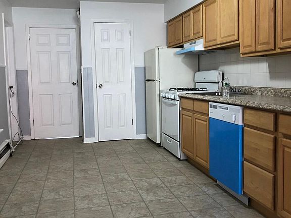 Newly renovated Large kitchen