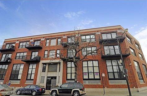 1st image of 2161 N California Ave Floor 3