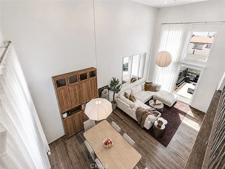 2707 Rockefeller Ln #B — Photo 26