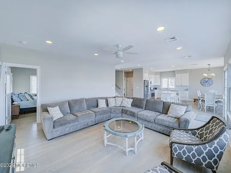231 Bryn Mawr Ave — Photo 14