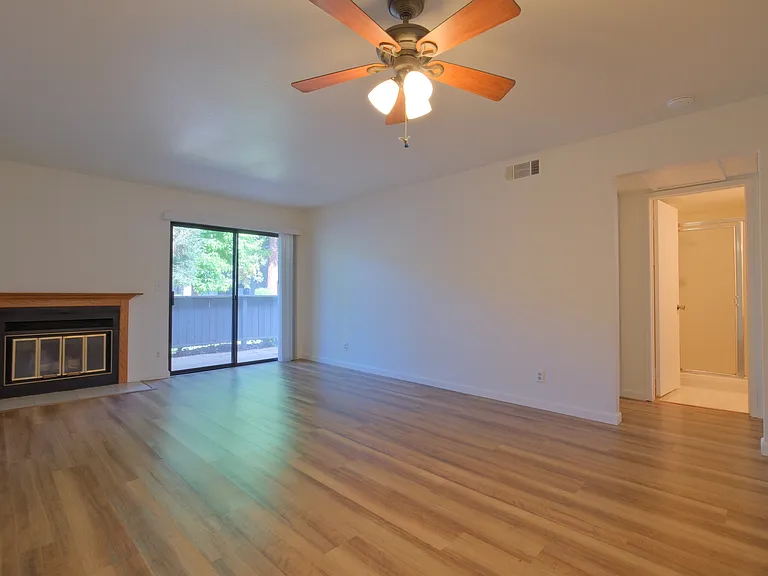3180 Country Club Dr #10A — Photo 6