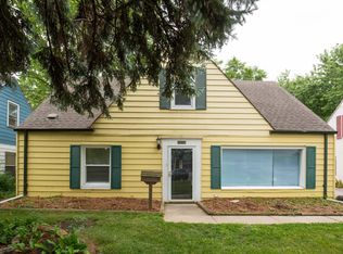 4033 W 99th St, Oak Lawn, IL 60453