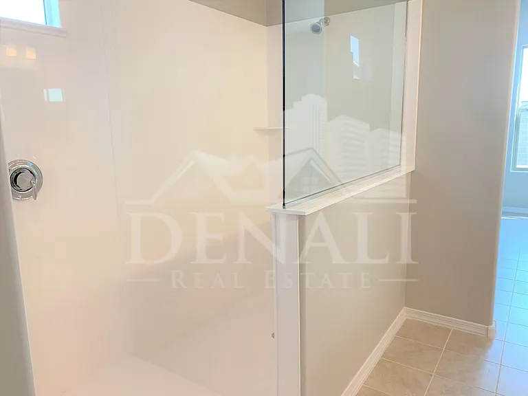 14351 W Georgia Dr — Photo 8