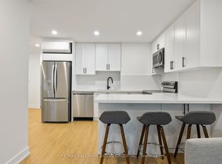 357 Eglinton Ave W #A, Toronto, ON M5N 1A3