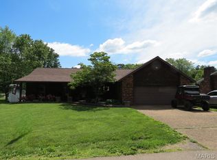 112 Riverside Dr, Arcadia, MO 63621