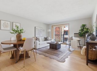 276 Albion St APT 10, Wakefield, MA 01880