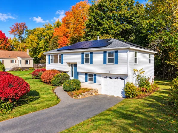 23 Iona Ave, Dracut, MA 01826