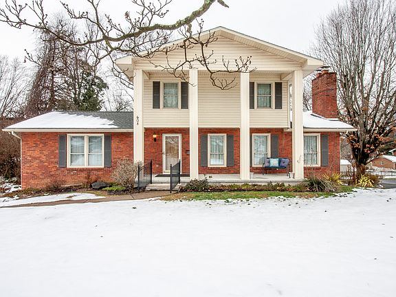 2nd image of 608 N Hills Dr