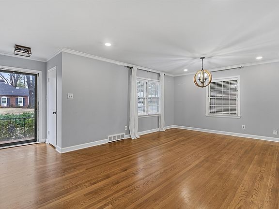 4th image of 1188 Oak Ridge Dr