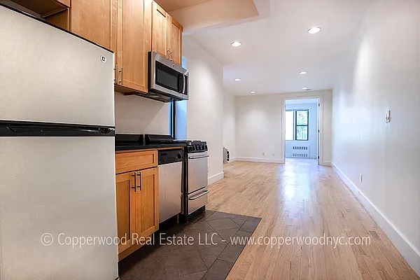 Rented by Copperwood Real Estate | media 21