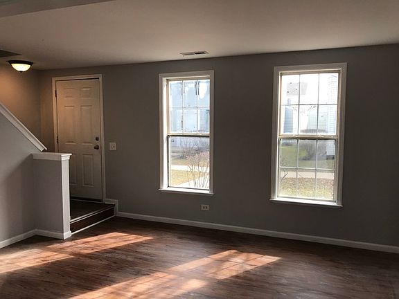 2nd image of 1034 Four Seasons Blvd