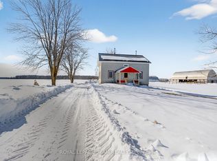 3072 Yorks Corners Rd, Ottawa, ON K0A2G0