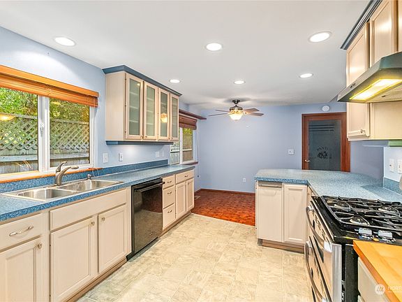 5th image of 3023 SE Berger Lane