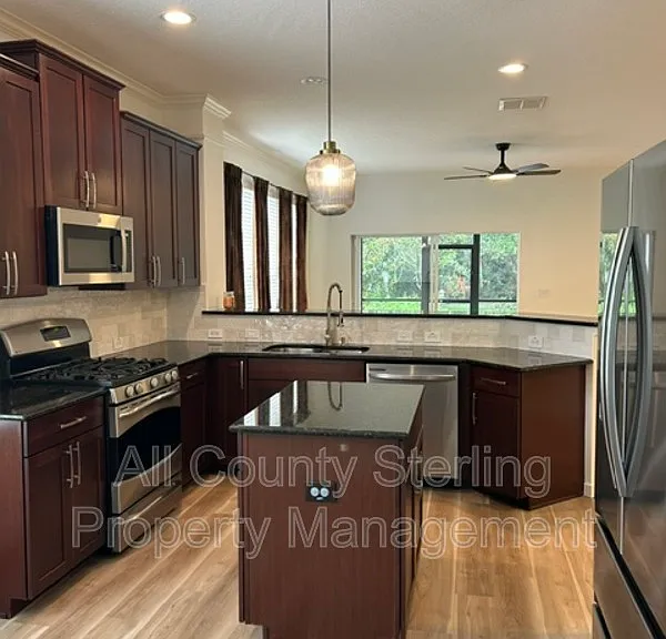 184 Birchmont Dr — Photo 6