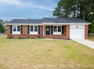 698 Marble Ct, Fayetteville, NC 28311