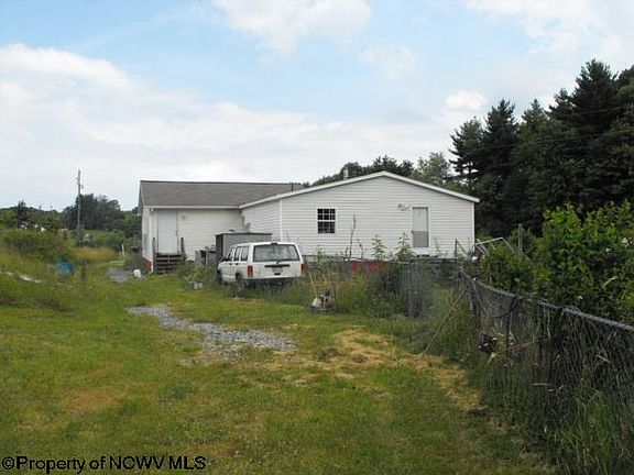4th image of 205 Cadillac Dr