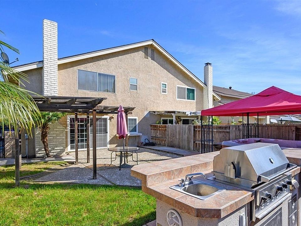 1st image of 2364 Fulham Way