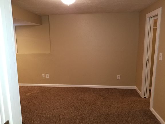 Downstairs Large Bedroom