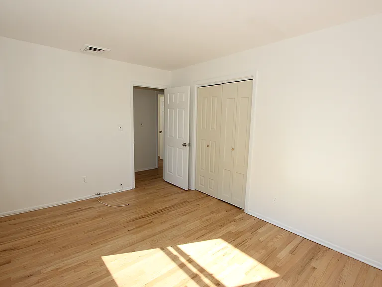 365 E 54th St #2 — Photo 14