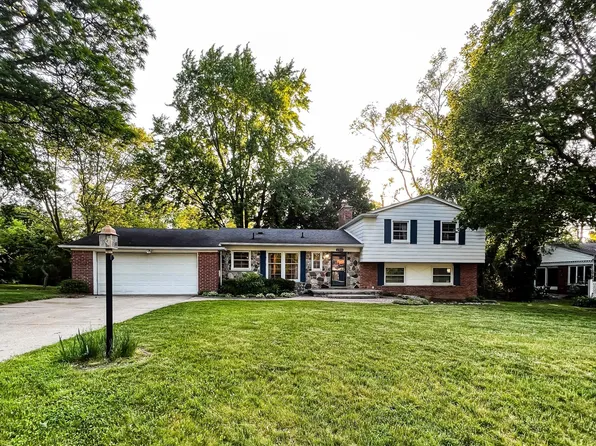 2740 Alveston Dr, Bloomfield Hills, MI 48304