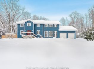 1844 Oakwood Rd, Innisfil, ON L9S 2W1