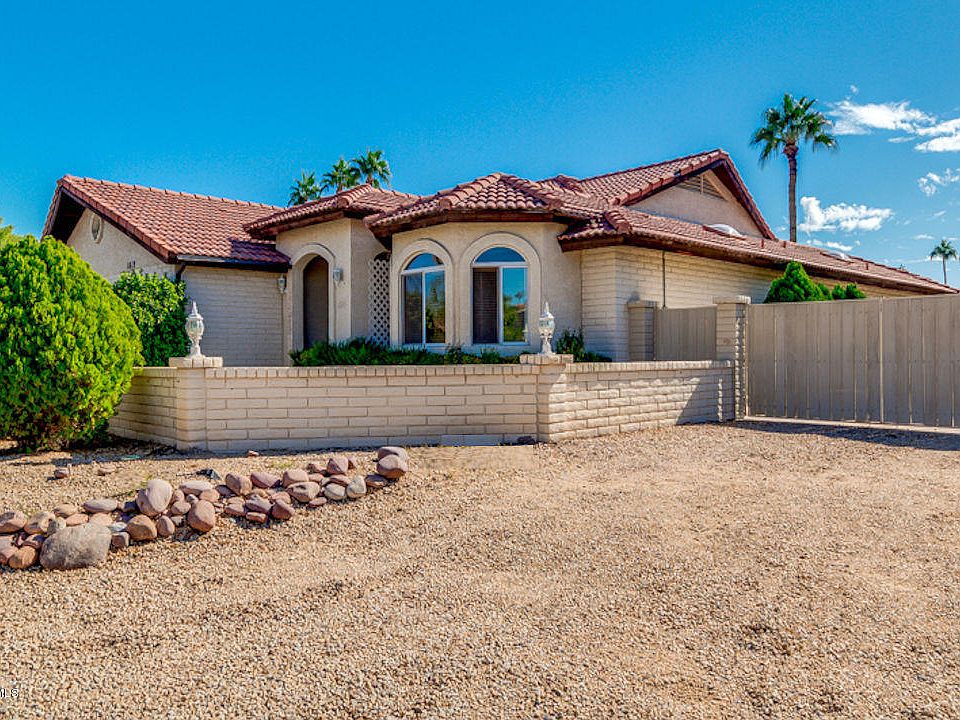 1st image of 1819 E La Jolla Dr