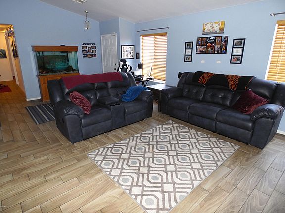 3rd image of 16814 N 113th Ave
