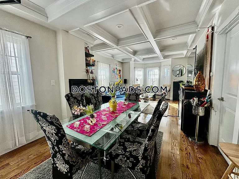 7 Webster St #1 — Photo 20