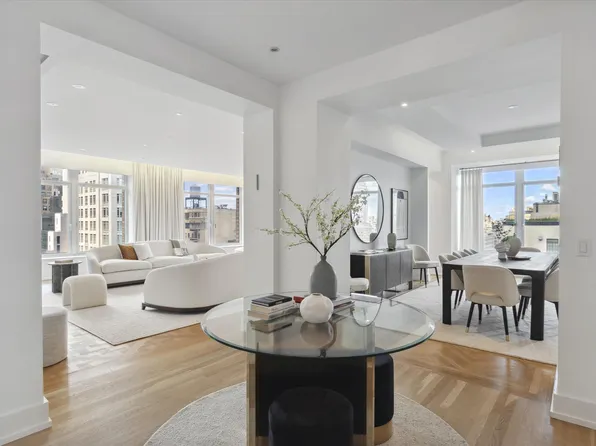 515 Park Avenue image 5 of 15