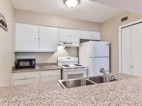 4th image of 12500 Melville Dr APT 226