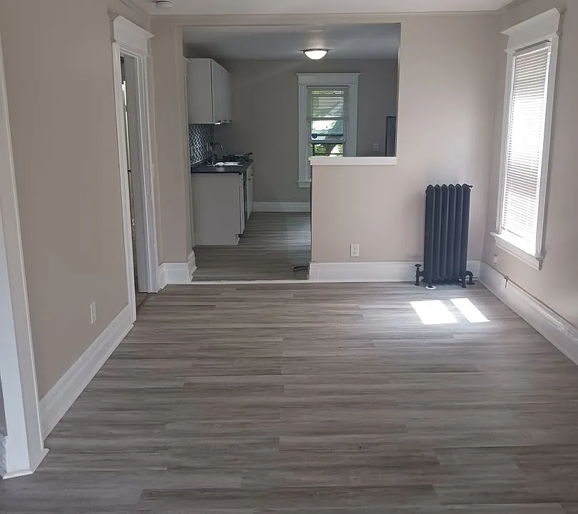 196 Laburnam Cres