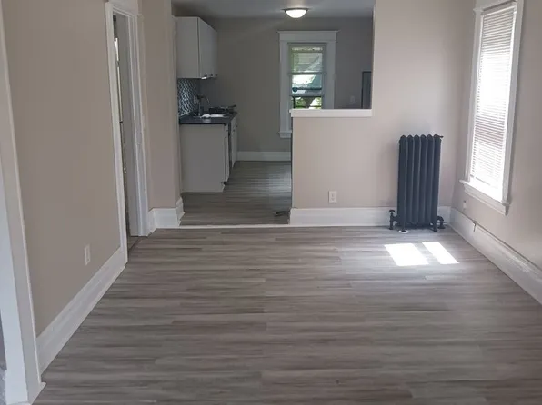 196 Laburnam Crescent, 196 Laburnam Cres #2, Rochester, NY 14620