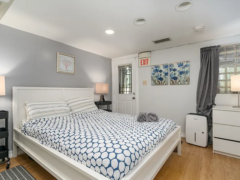 1746 Kalorama Rd NW #B — Photo 13