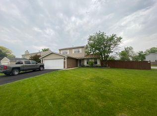 20134 S Pine Hill Rd, Frankfort, IL 60423