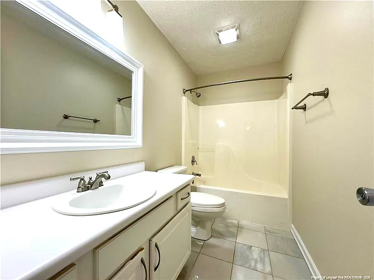 257 Lakeside Ln — Photo 13