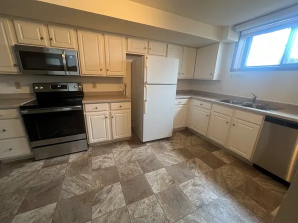 1 bed, 1.0 bath, 650 sqft, $1,295, 129 N Main St #16648088, Verona, WI 53593