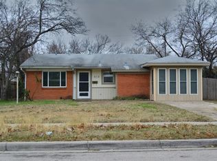 612 Rolling Ridge Dr, Lewisville, TX 75067