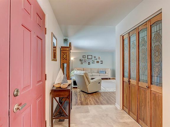 2nd image of 9888 W Roxbury Pl